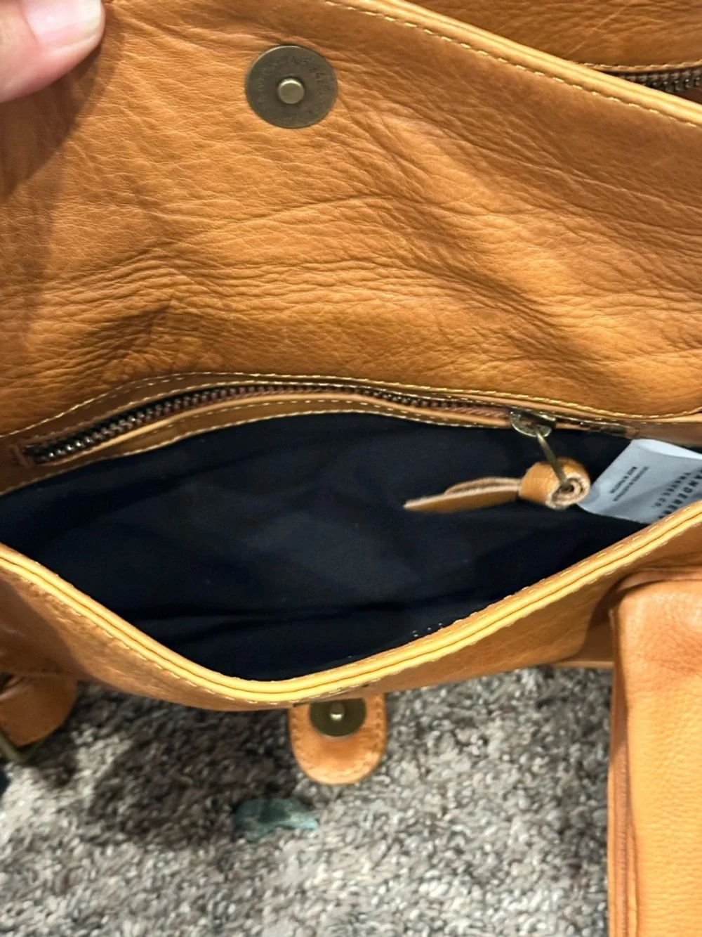 NWT Wanderers Travel Co Notting Hill Crossbody Bag & Milano Wallet Set Tan